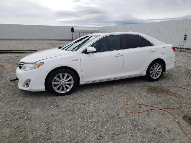 2014 Toyota Camry Hybrid | White | 2.5L FWD | VIN: 4T4BF1FKXER404107