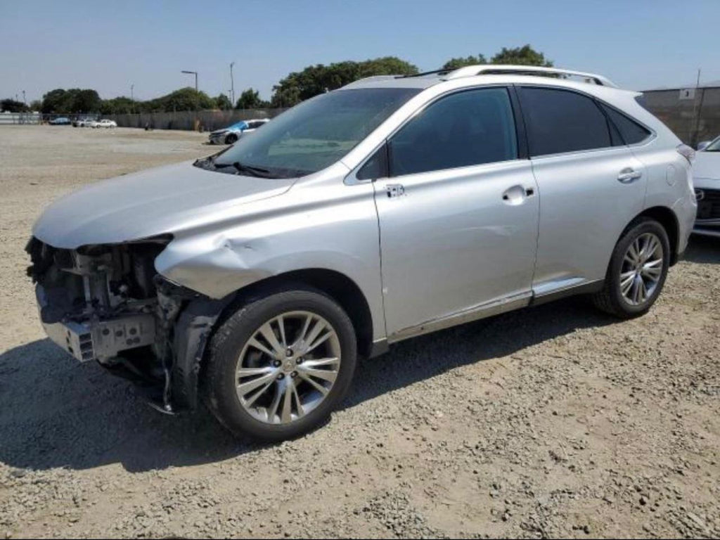 2015 Lexus RX450h | Silver | 3.3L | VIN: 2T2BK1BAXFC309323