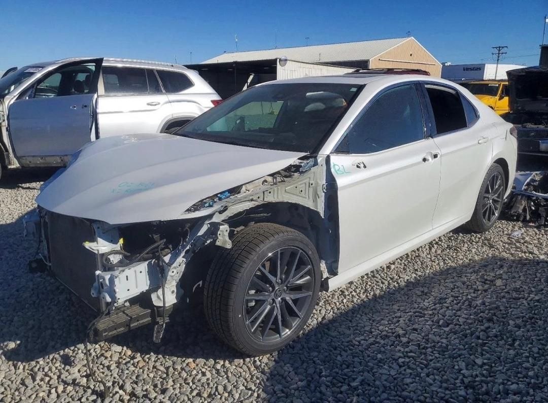 2021 Toyota Camry | White | 2.5L | VIN: 4T1C11AK3LU885237