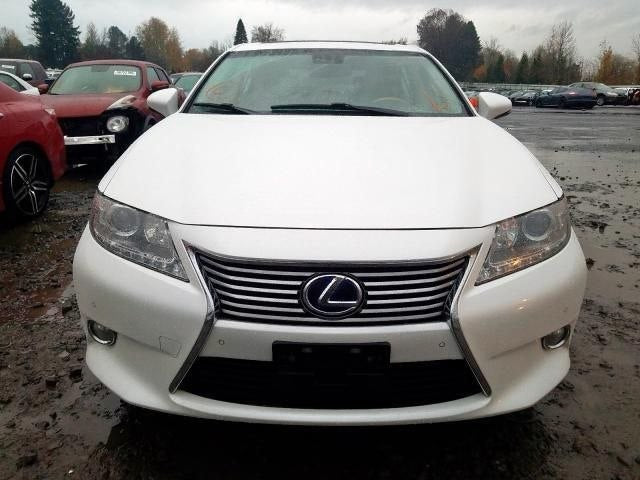 2014 Lexus ES300h | White | 2.5L | VIN: JTHBW1GGXE2056411