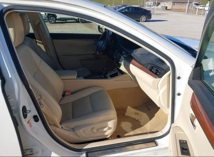 2014 Lexus ES300h | White | 2.5L | VIN: JTHBW1GG2E2055673