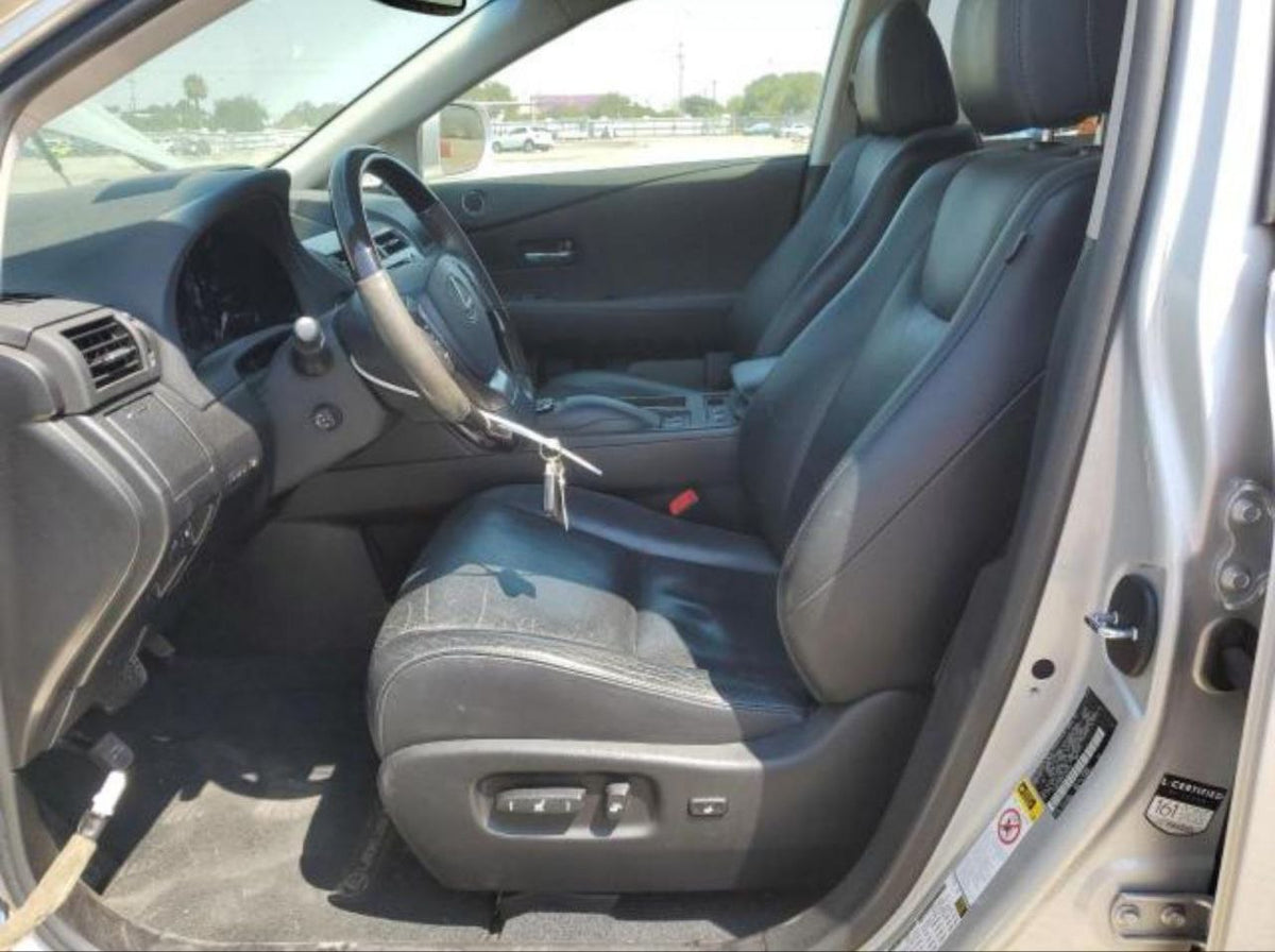 2015 Lexus RX450h | Silver | 3.3L | VIN: 2T2BK1BAXFC309323