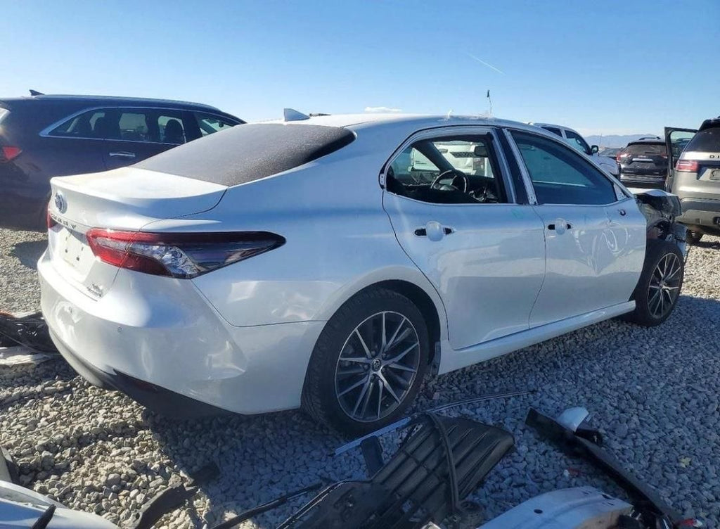 2021 Toyota Camry | White | 2.5L | VIN: 4T1C11AK3LU885237
