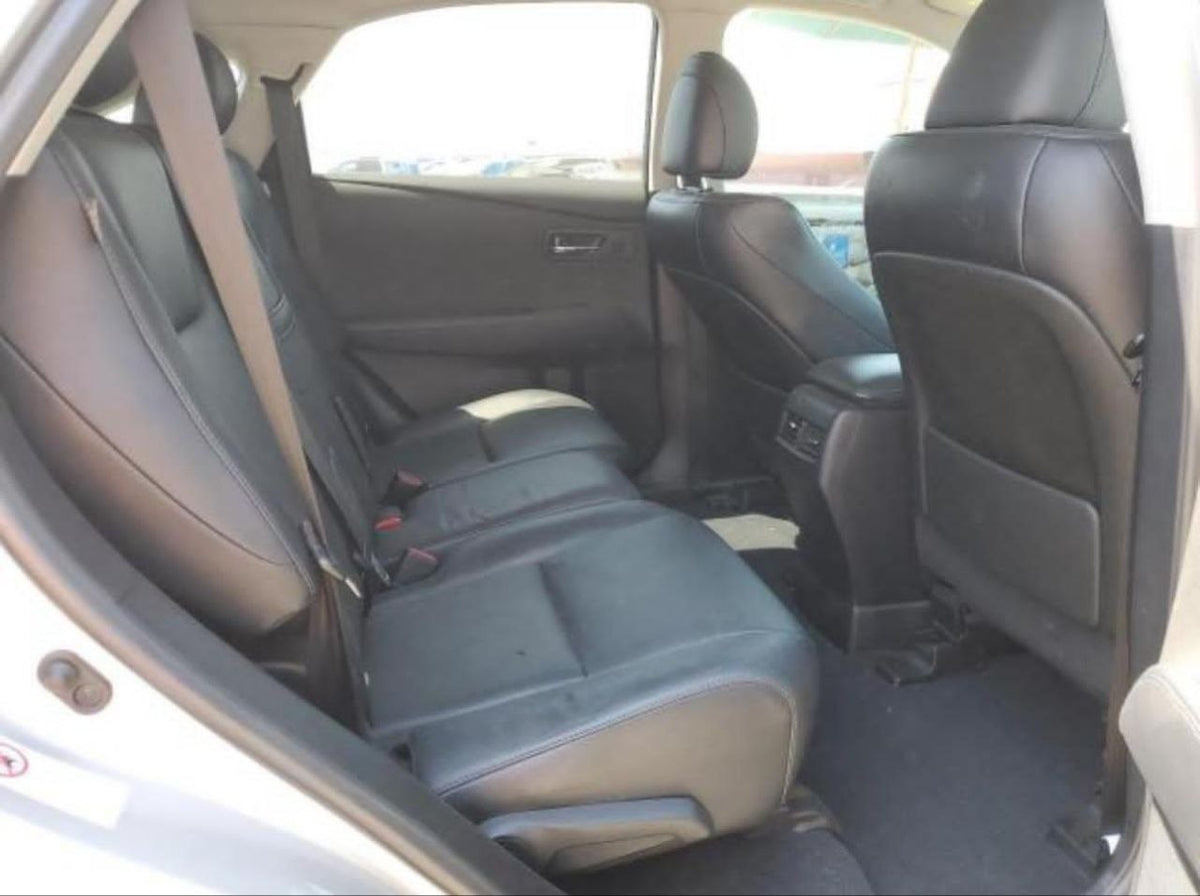 2015 Lexus RX450h | Silver | 3.3L | VIN: 2T2BK1BAXFC309323