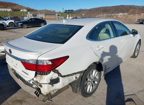 2014 Lexus ES300h | White | 2.5L | VIN: JTHBW1GG2E2055673