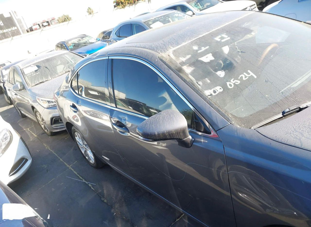 2015 Lexus ES300h | Gray | 2.5L | VIN: JTHBK1GG1F2181634