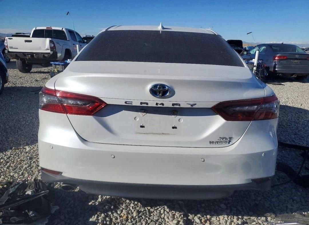 2021 Toyota Camry | White | 2.5L | VIN: 4T1C11AK3LU885237