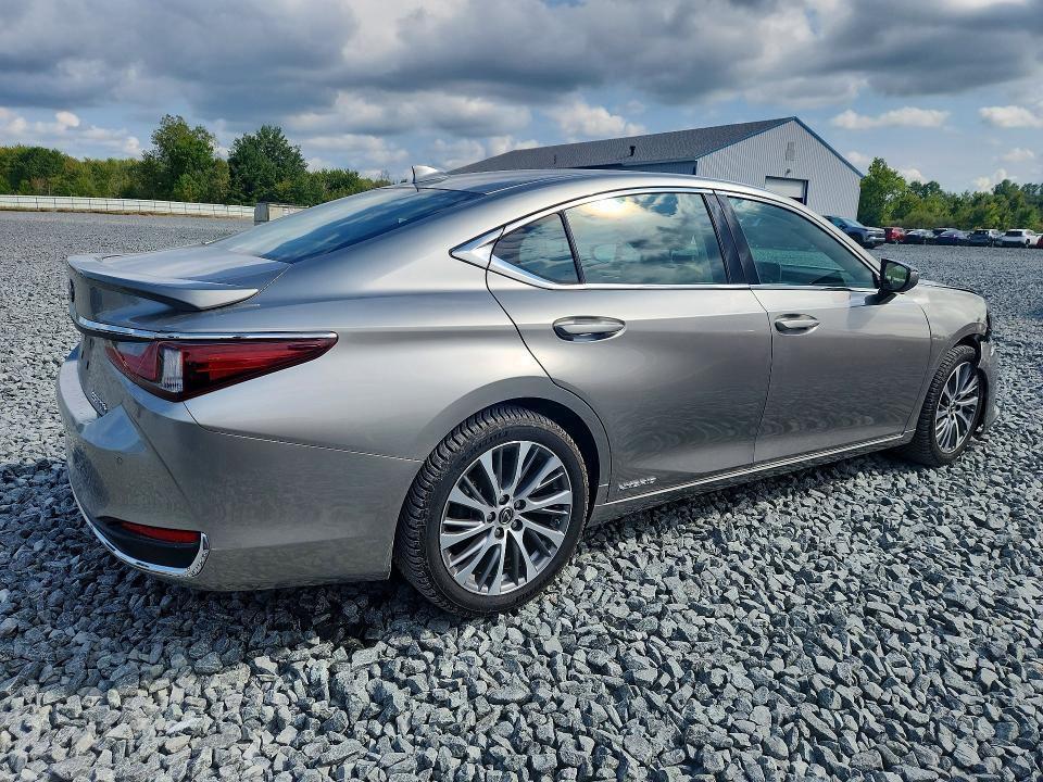 2020 Lexus ES 300h Silver 2.5L – VIN 58AB21B11KU001995