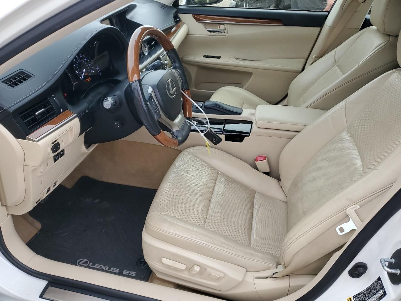 2014 Lexus ES300h | White | 2.5L FWD | VIN: JTHBK1GG5E2129096