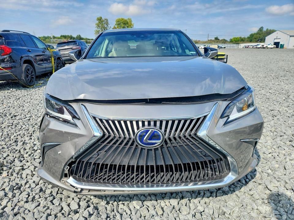 2020 Lexus ES 300h Silver 2.5L – VIN 58AB21B11KU001995
